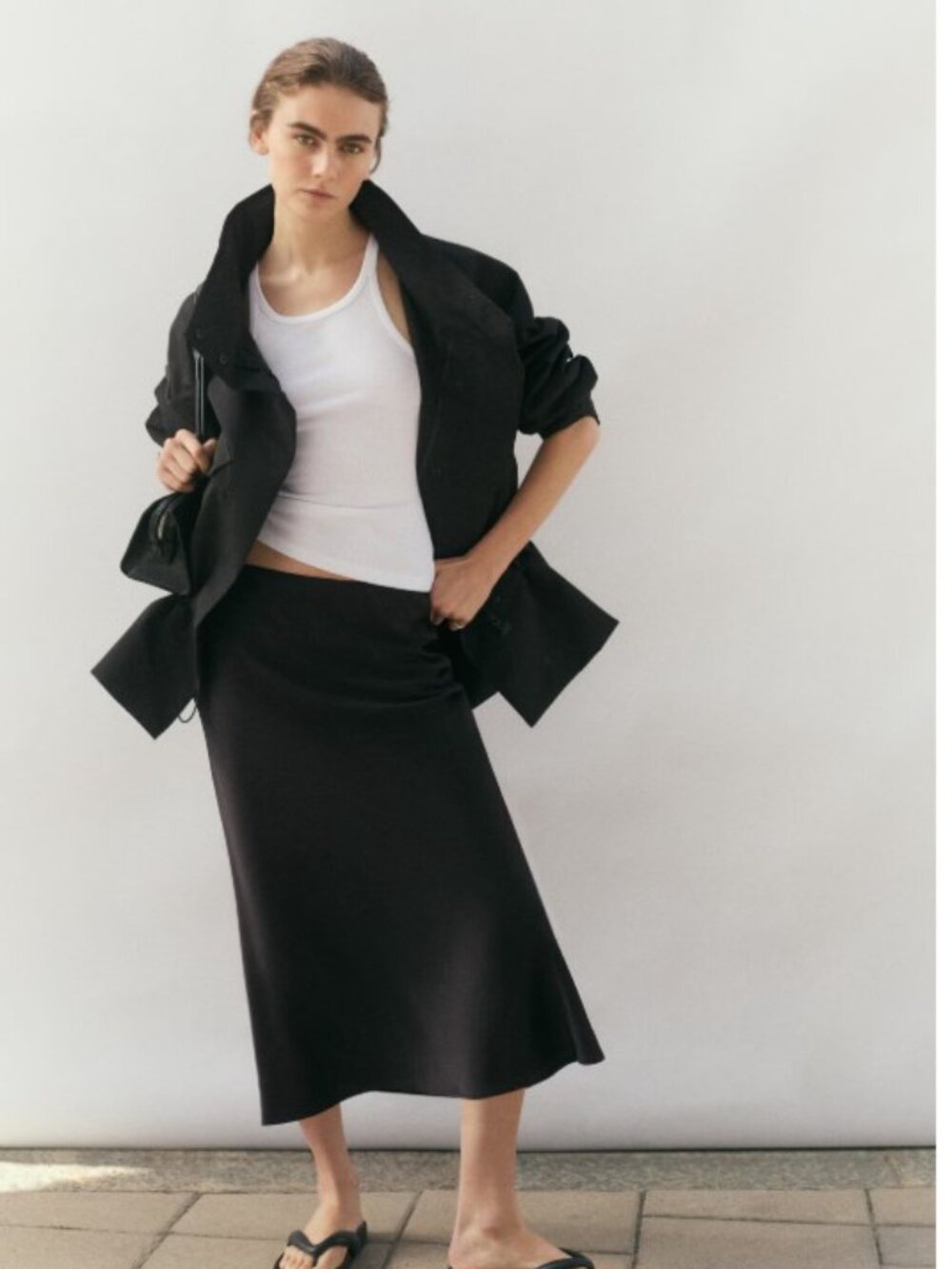 H&M High-Waisted Satin Slip Midi Skirt Black M